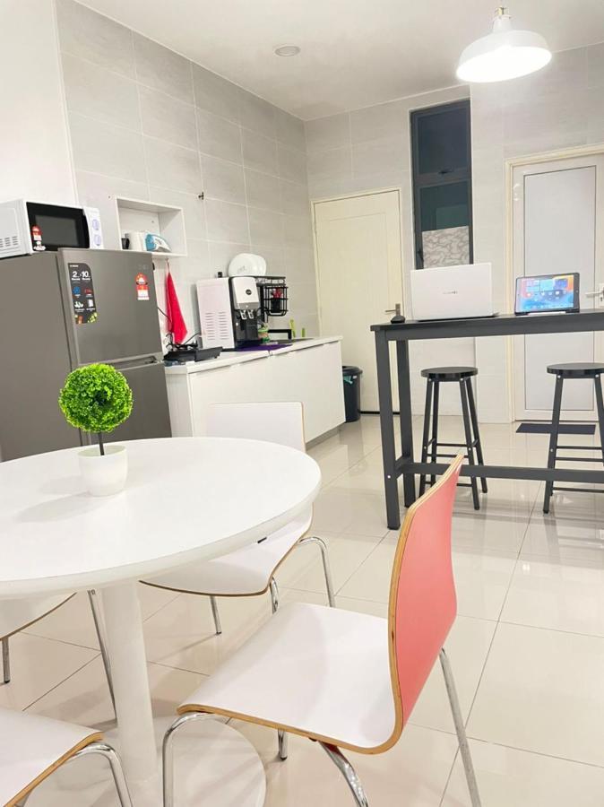 Funkyvila2 9Pax Near Iium, Kmc, Tarc, Bbq, Ps4 كوانتان المظهر الخارجي الصورة